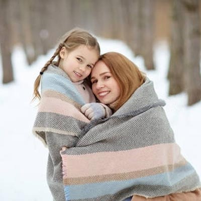 creative mother daughter photoshoot ideas 
oordinating Fur Shawls 